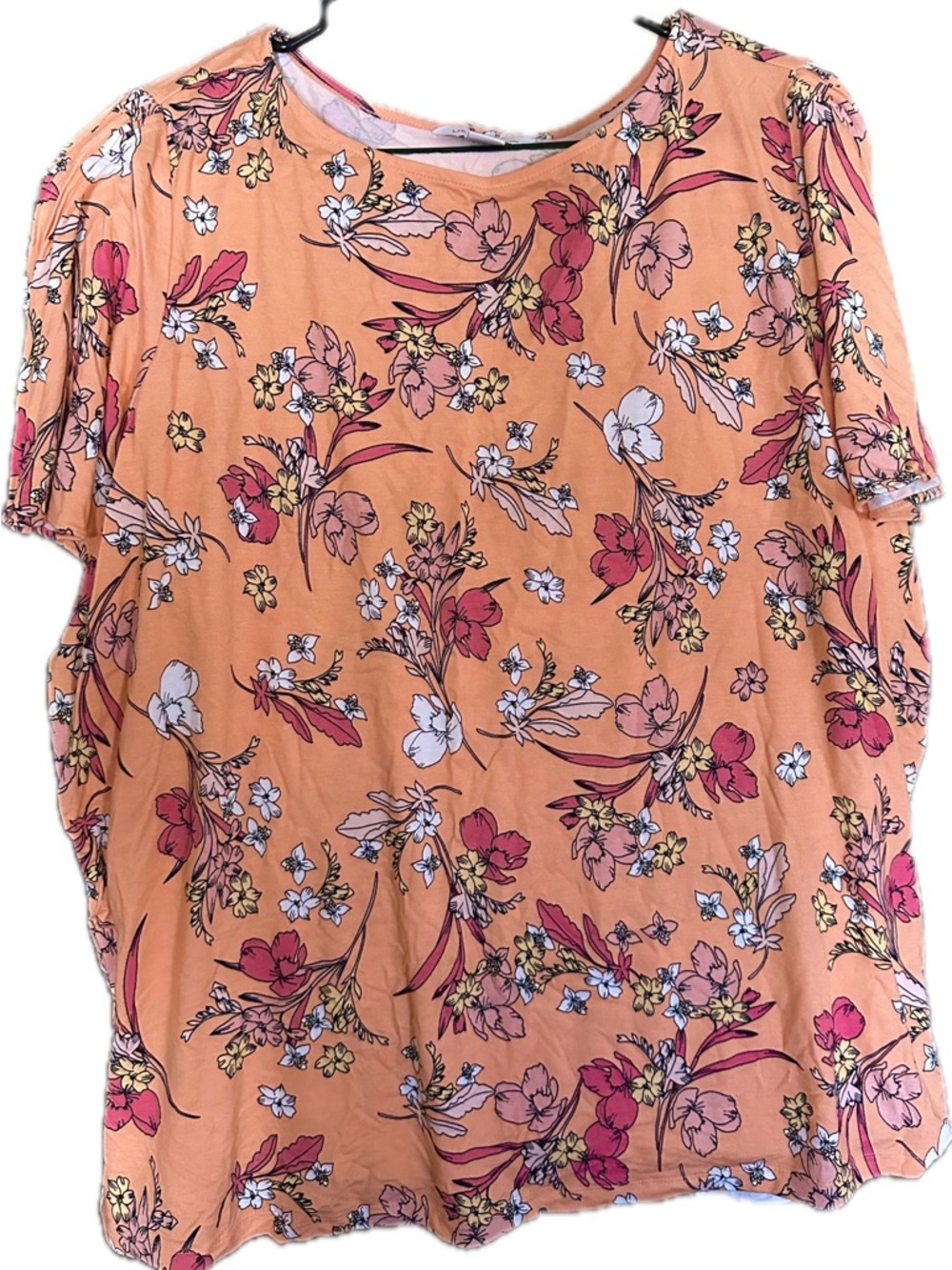 Liz Claiborne Peach Floral Short Sleeve Tee with Pink & White Accents